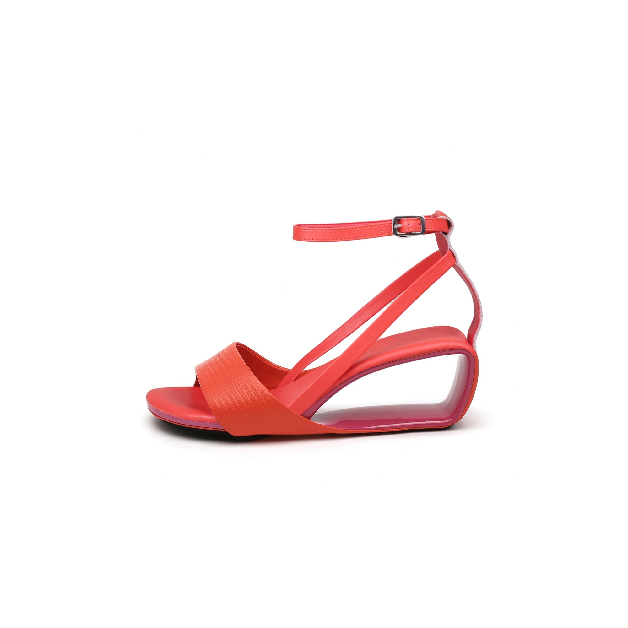 expressionist-ankle-strap-hollow-sandals_all_red_1.jpg