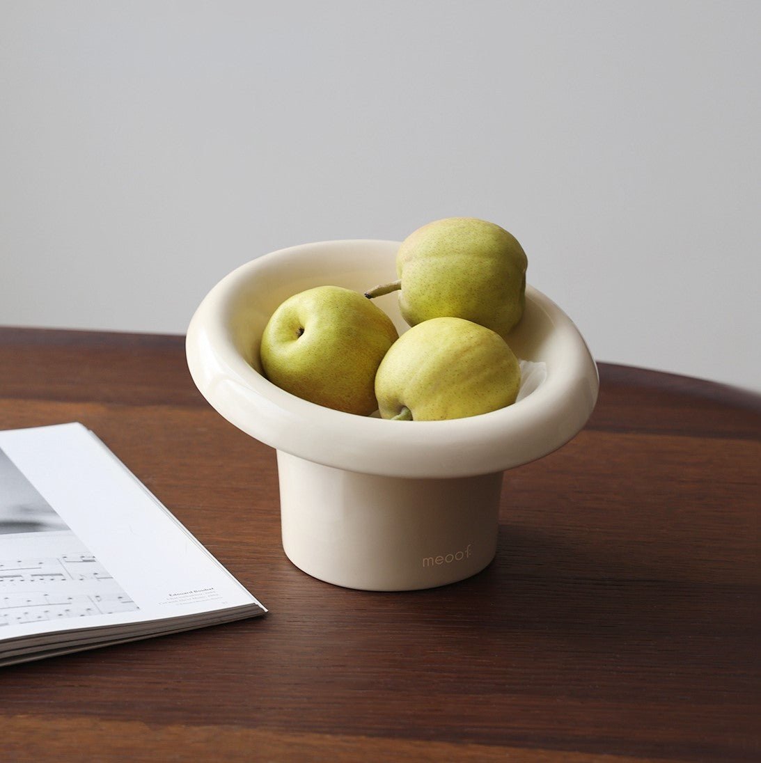 Fafa Elevated Ceramic Pet Bowl