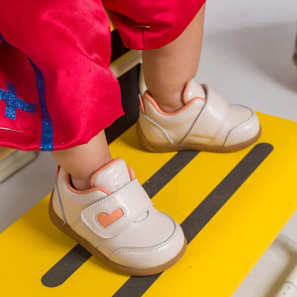Flap Strap Soft Sole Pre - walker Baby Sneakers - 0cm