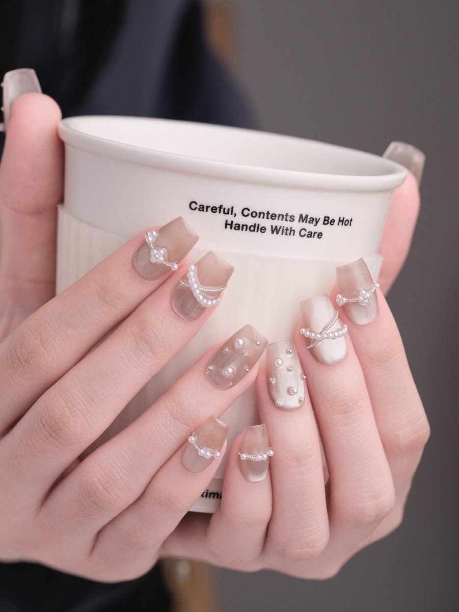 Floating Pearl 3D Press-On Nails