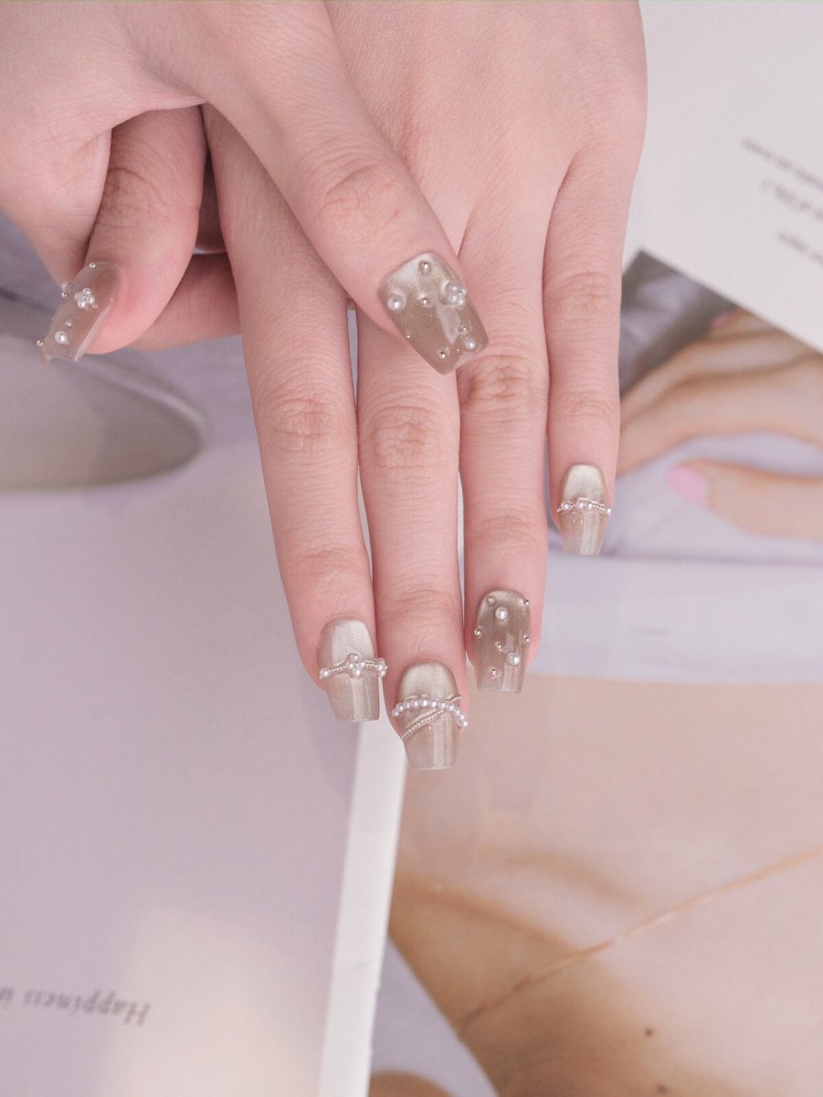 Floating Pearl 3D Press-On Nails