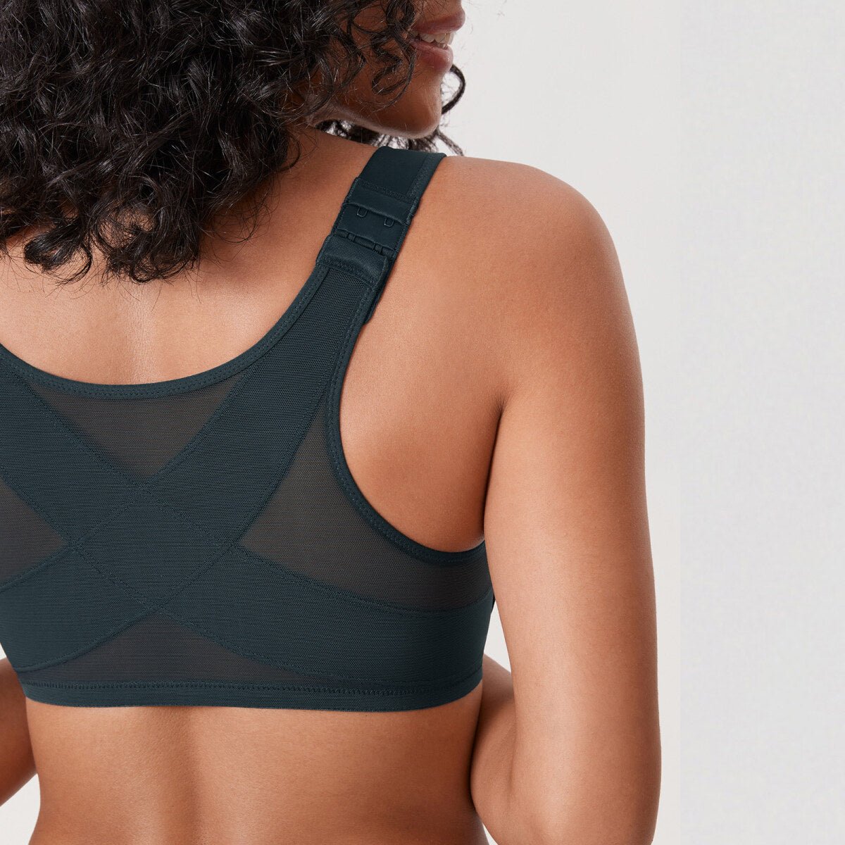 Front Closure Posture Support Underwire Plunge Bra