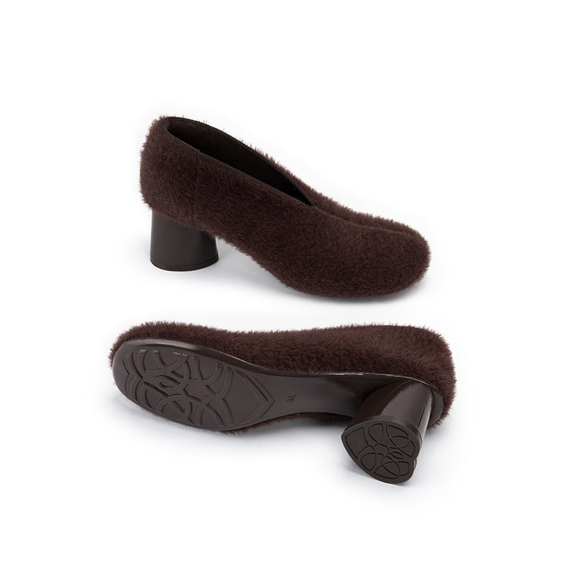 Fuzzy Round Toe Block Heel Pumps – Plush Teddy Knit Heels