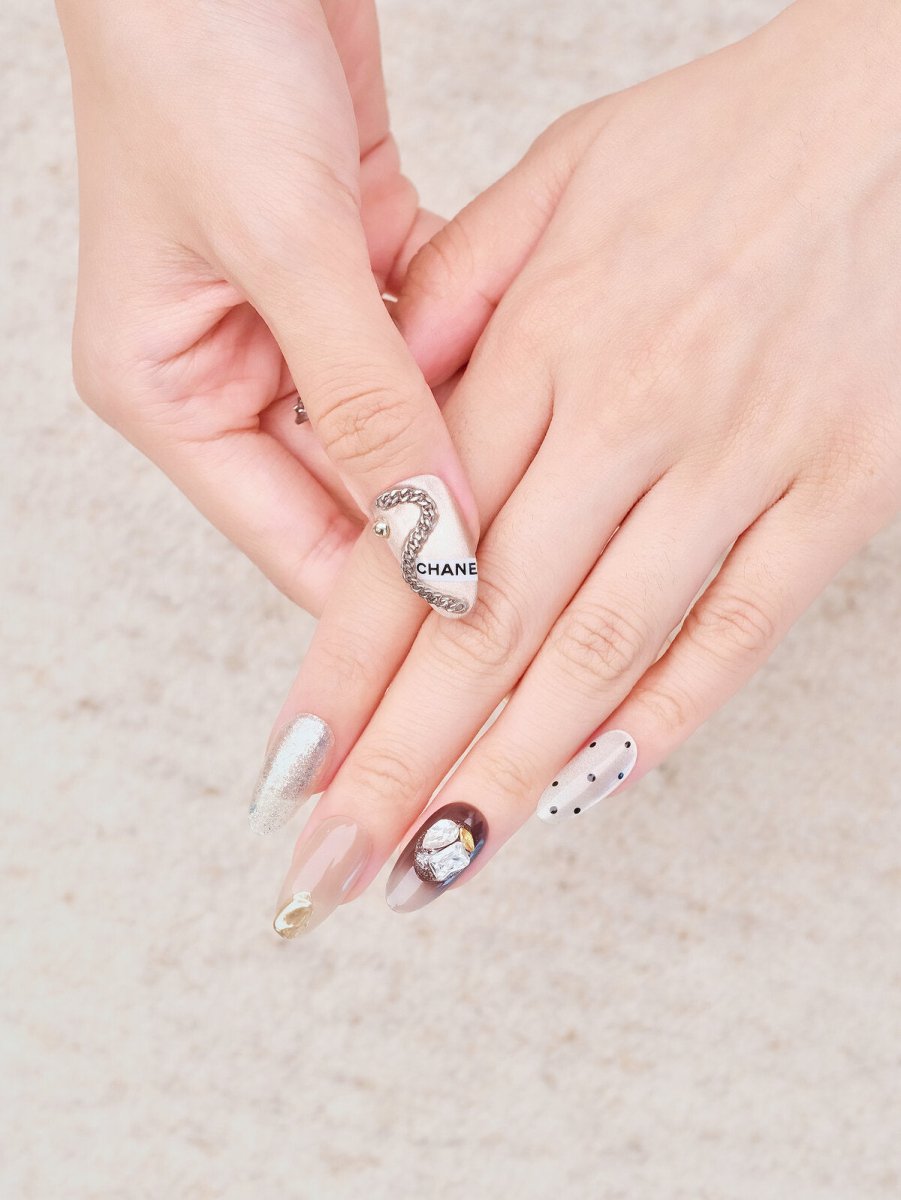 Gabrielle Mixed-Media Press-On Nails