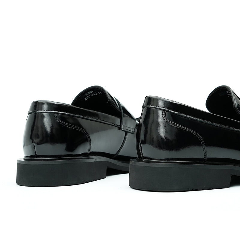 glossy-calfskin-large-toe-loafers-for-men_all_black_7.JPG