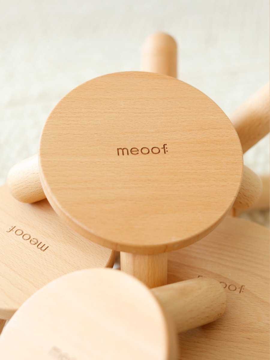 Gulu Elevated Ceramic Pet Food Bowl with Wooden Stand