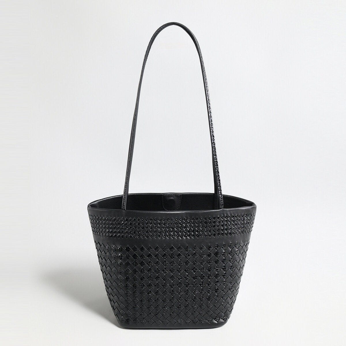 Hand-Woven Leather Tote Bag – Two-Tone Intrecciato Weave with Drawstring Inner Pouch