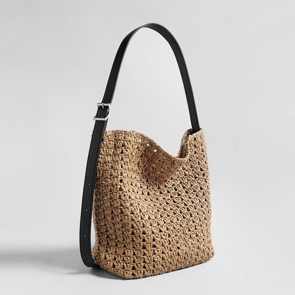 Hand-Woven Raffia Bucket Bag – Adjustable Leather Strap with Drawstring Inner Pouch