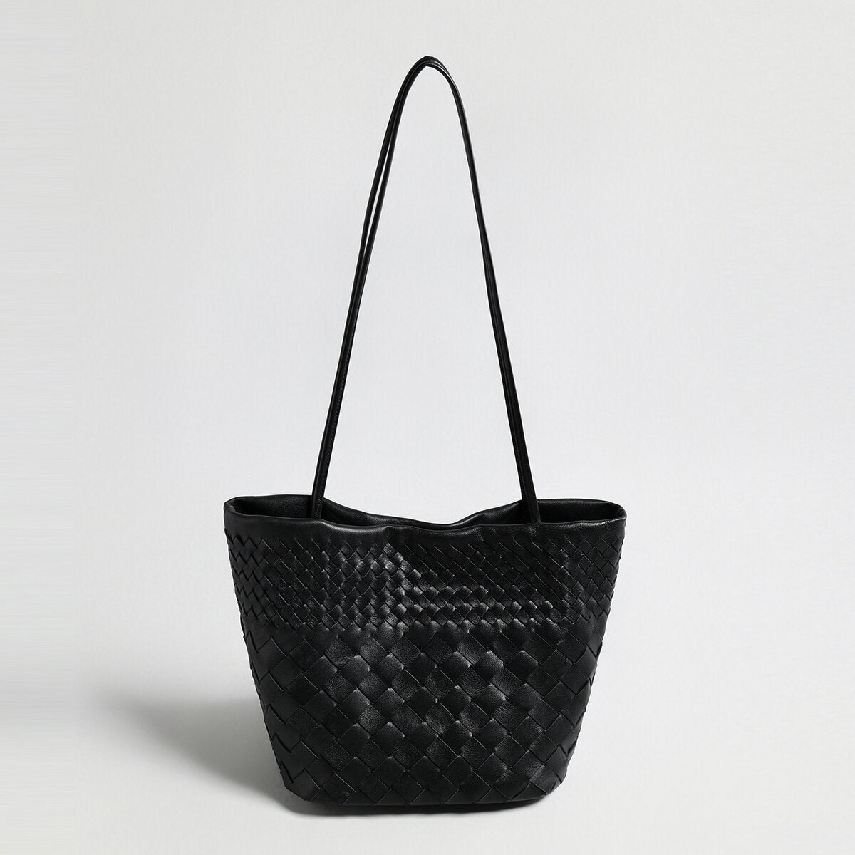 Handwoven Artisanal Leather Tote – Large Capacity Soft Structured Shoulder Bag