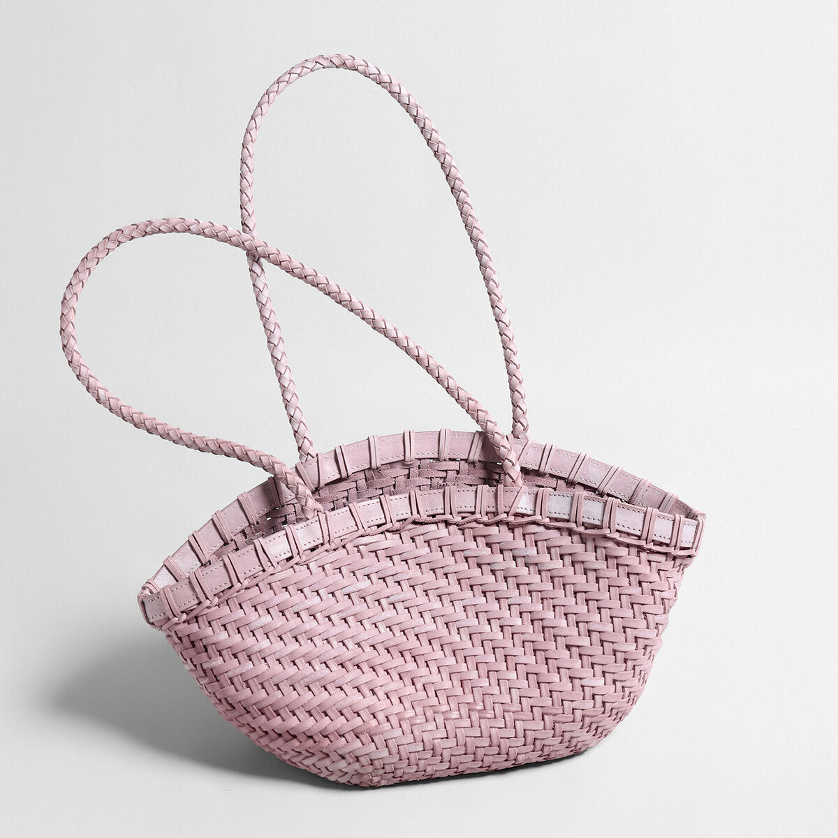 Handwoven Leather Flared Market Basket Tote – Braided Handle Mother-Daughter Bag with Removable Pouch