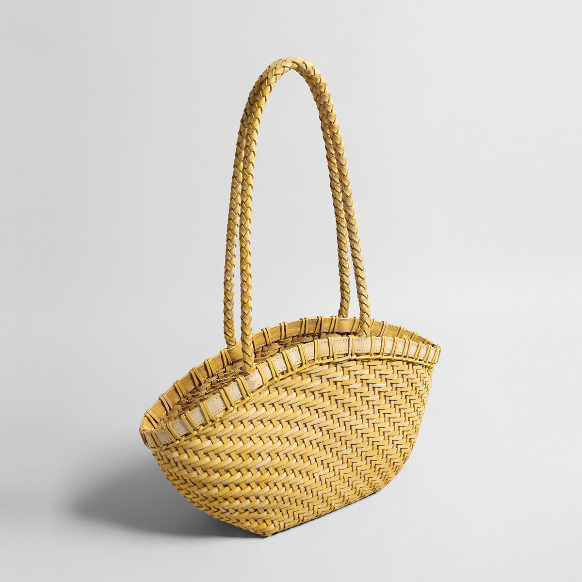 Handwoven Leather Flared Market Basket Tote – Braided Handle Mother-Daughter Bag with Removable Pouch