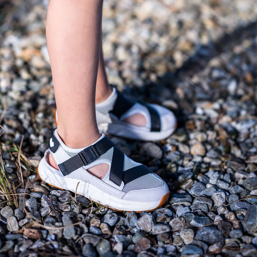 happy strolling soft sole walking shoes all black 5