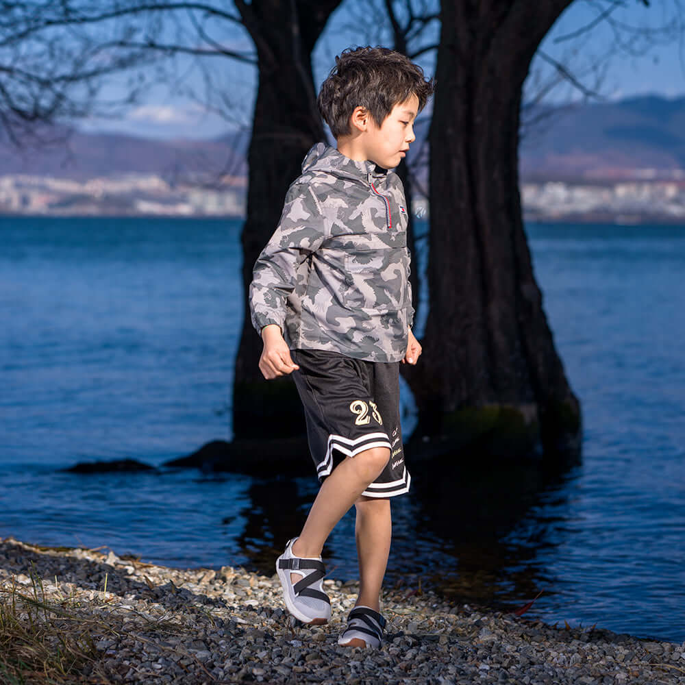 happy strolling soft sole walking shoes all black 6