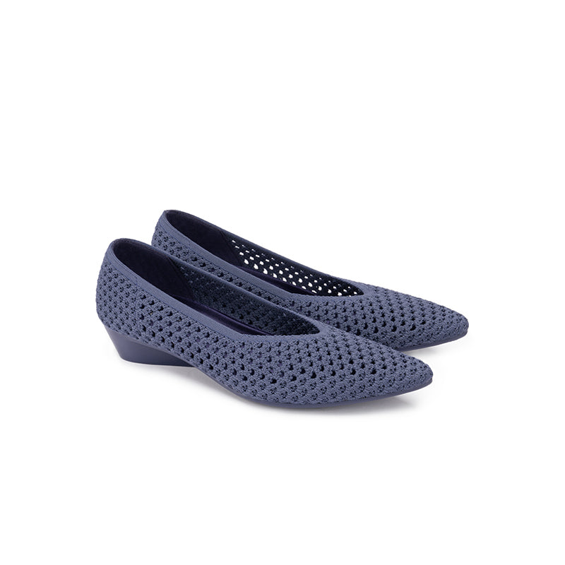 Heart Mesh Knit Pointed Toe Wedge Pumps – Breathable V-Cut Office Heels