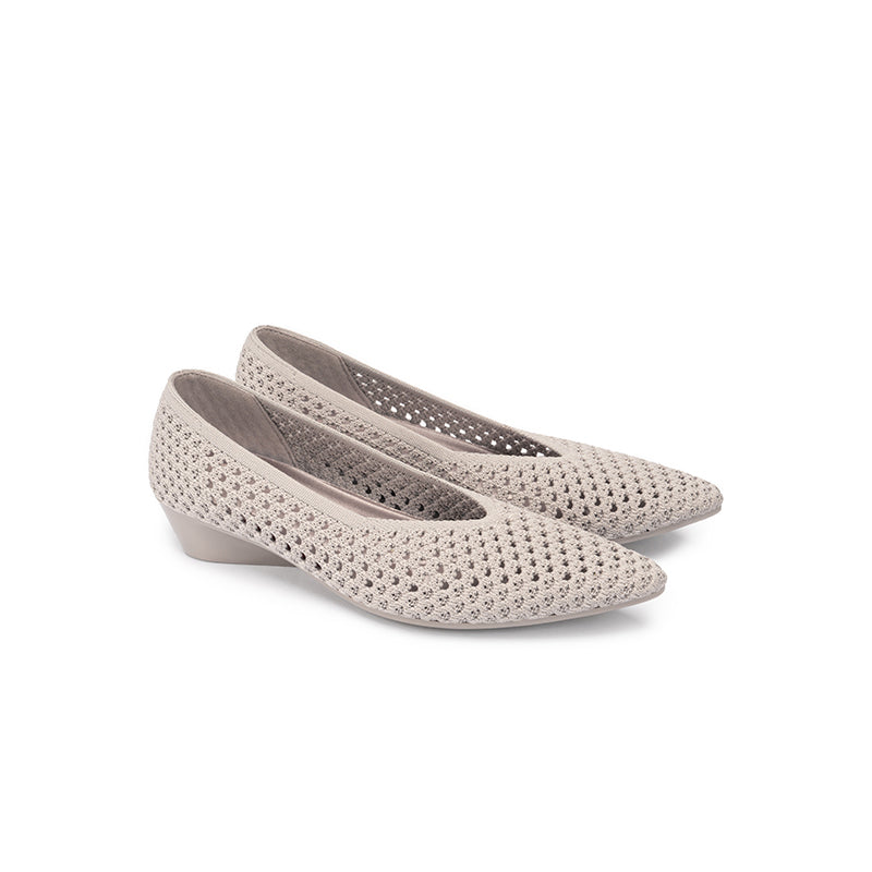 Heart Mesh Knit Pointed Toe Wedge Pumps – Breathable V-Cut Office Heels