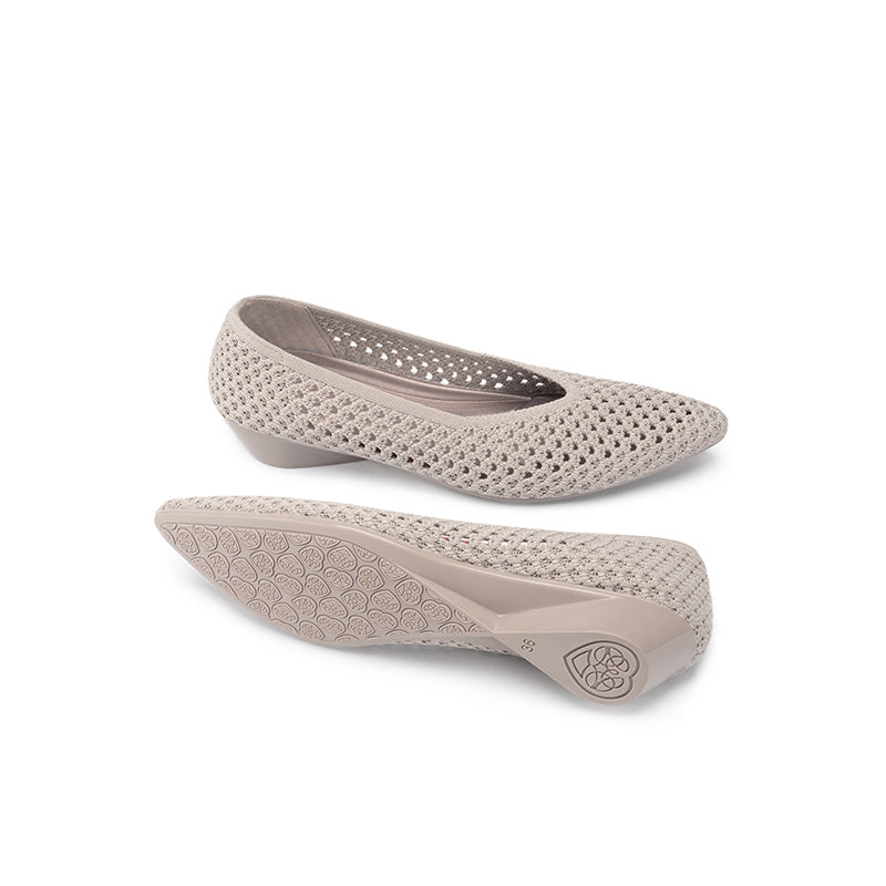 Heart Mesh Knit Pointed Toe Wedge Pumps – Breathable V-Cut Office Heels