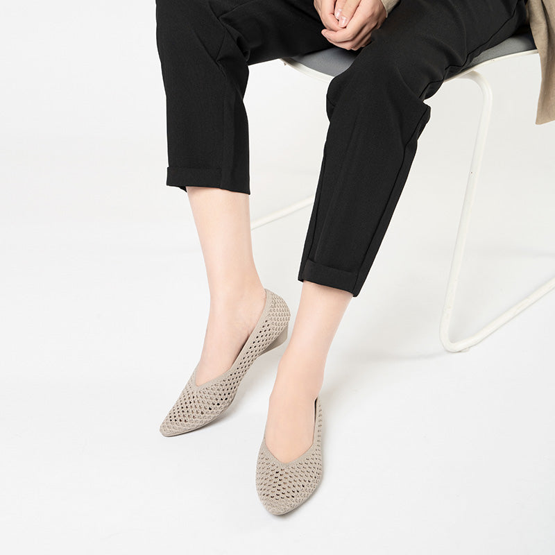Heart Mesh Knit Pointed Toe Wedge Pumps – Breathable V-Cut Office Heels