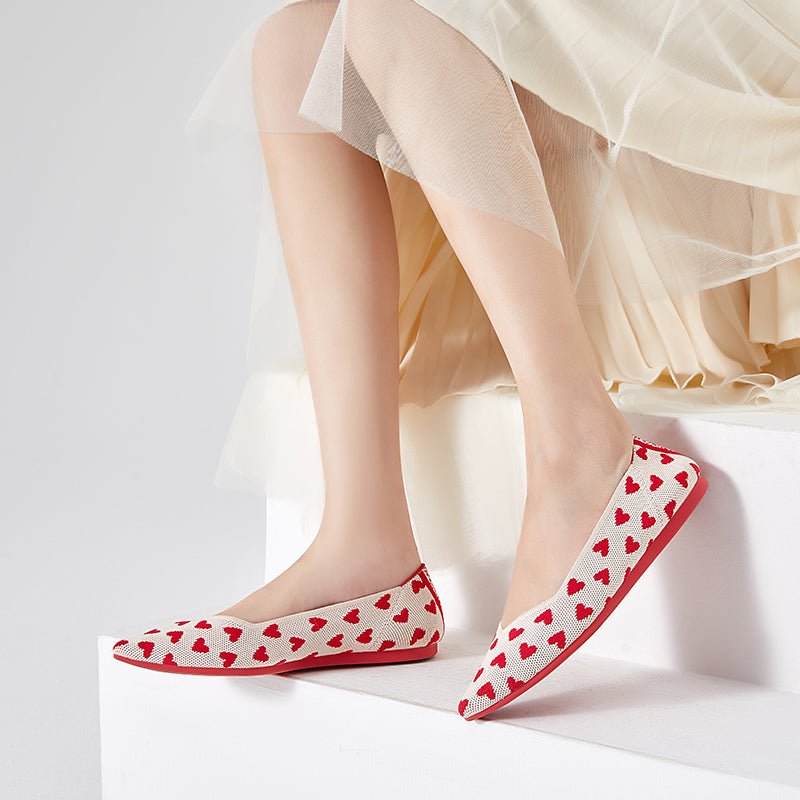 Heart Print Pointed Toe Comfortable Flats - 0cm