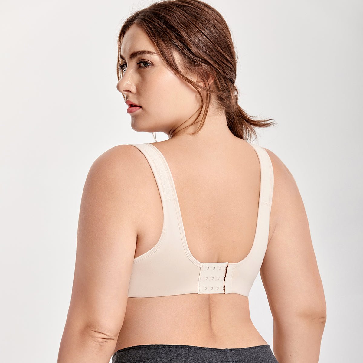 High Impact Underwire Plus Size Sports Bra with Front Adjustable Straps