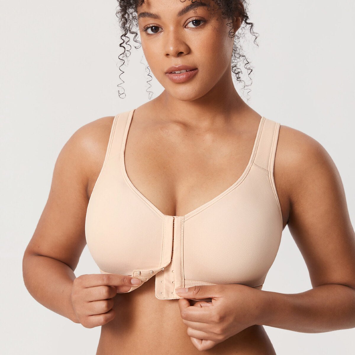 Inbarely Plus Front Closure Posture Wireless Lightly Padded Full Coverage Bra