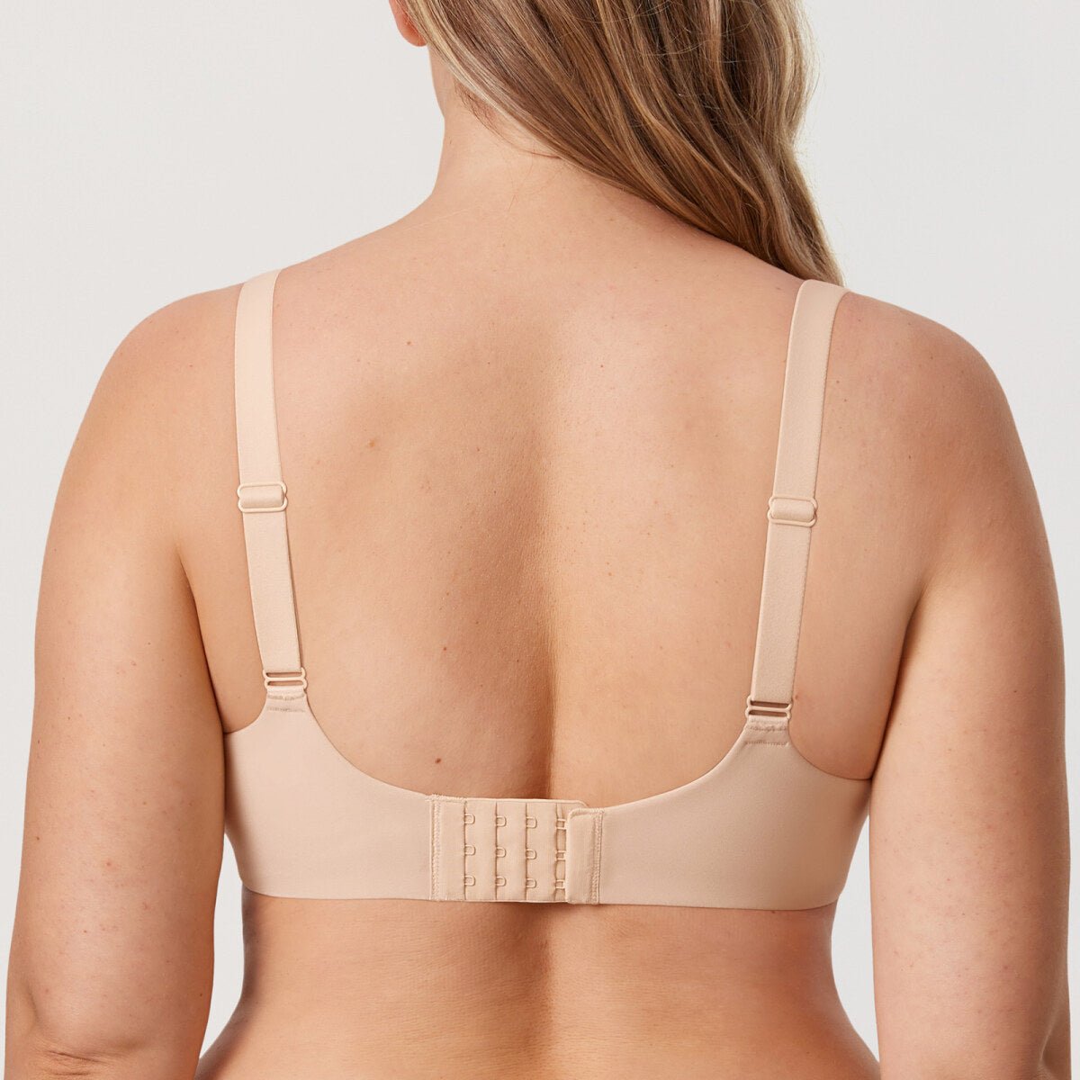 Inbarely Ultra - Soft Plunge Underwire Full Coverage Bra