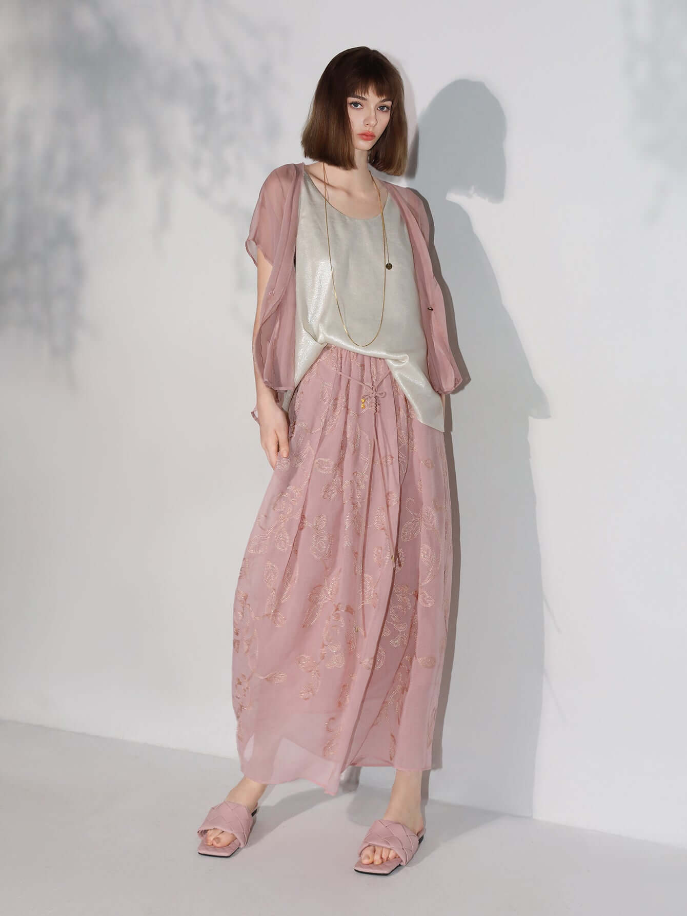 intricately embellished glitter embroidered skirt all pink 3