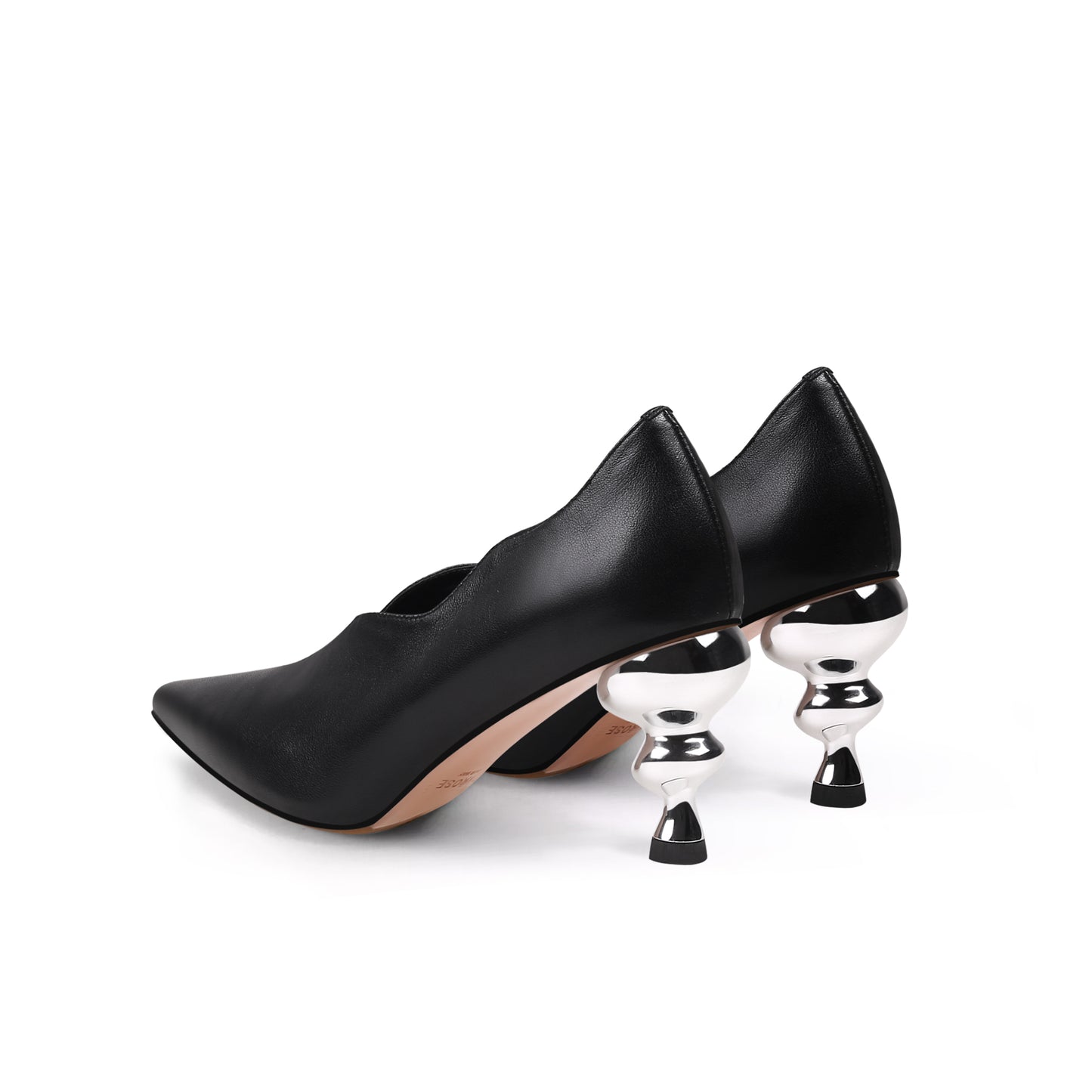 kettle heel scalloped edges pumps all black 5