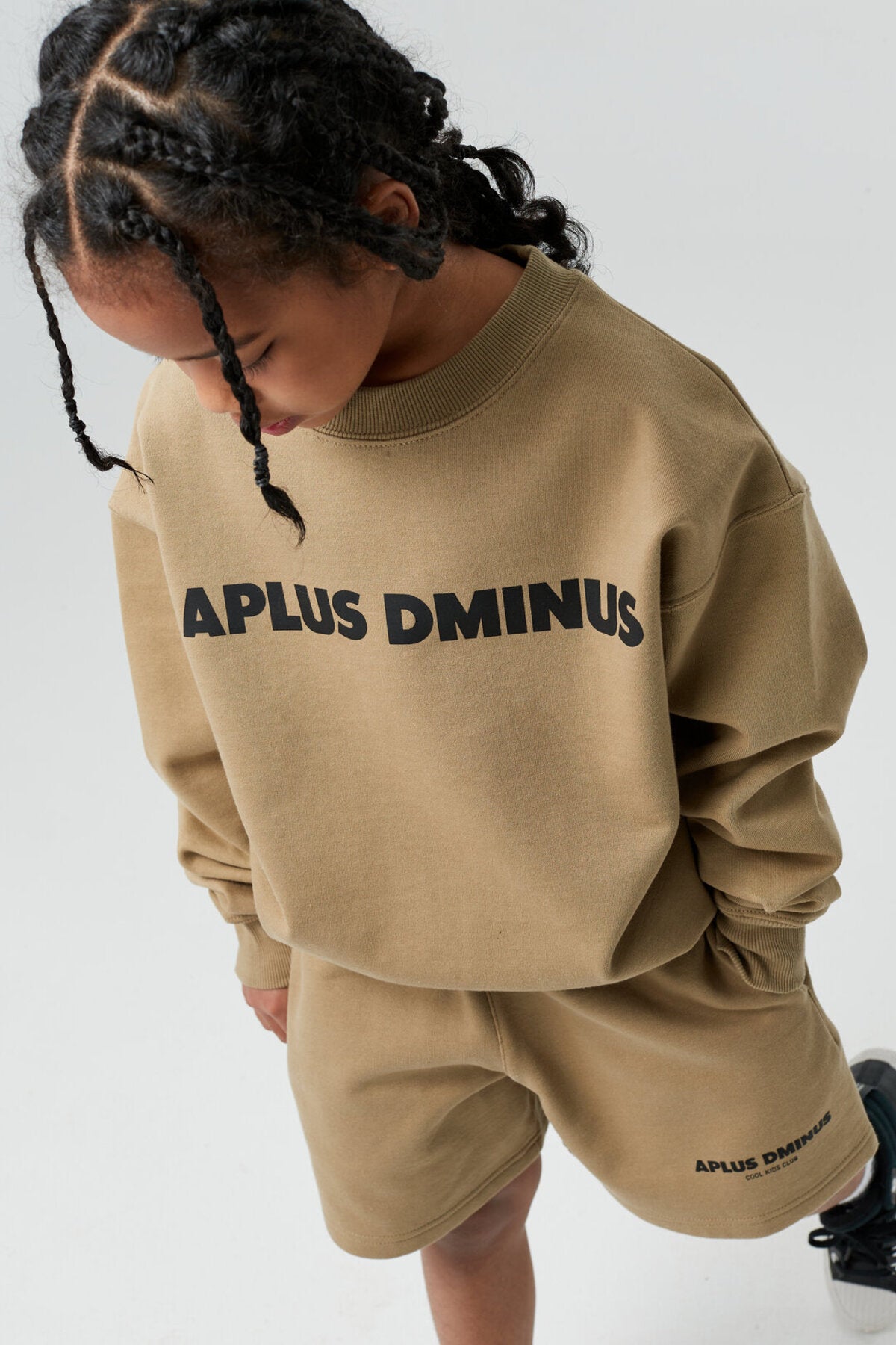 Kids APLUS DMINUS Bold Logo Crewneck Sweatshirt – Structured Thin Fleece Sports Casual Pullover
