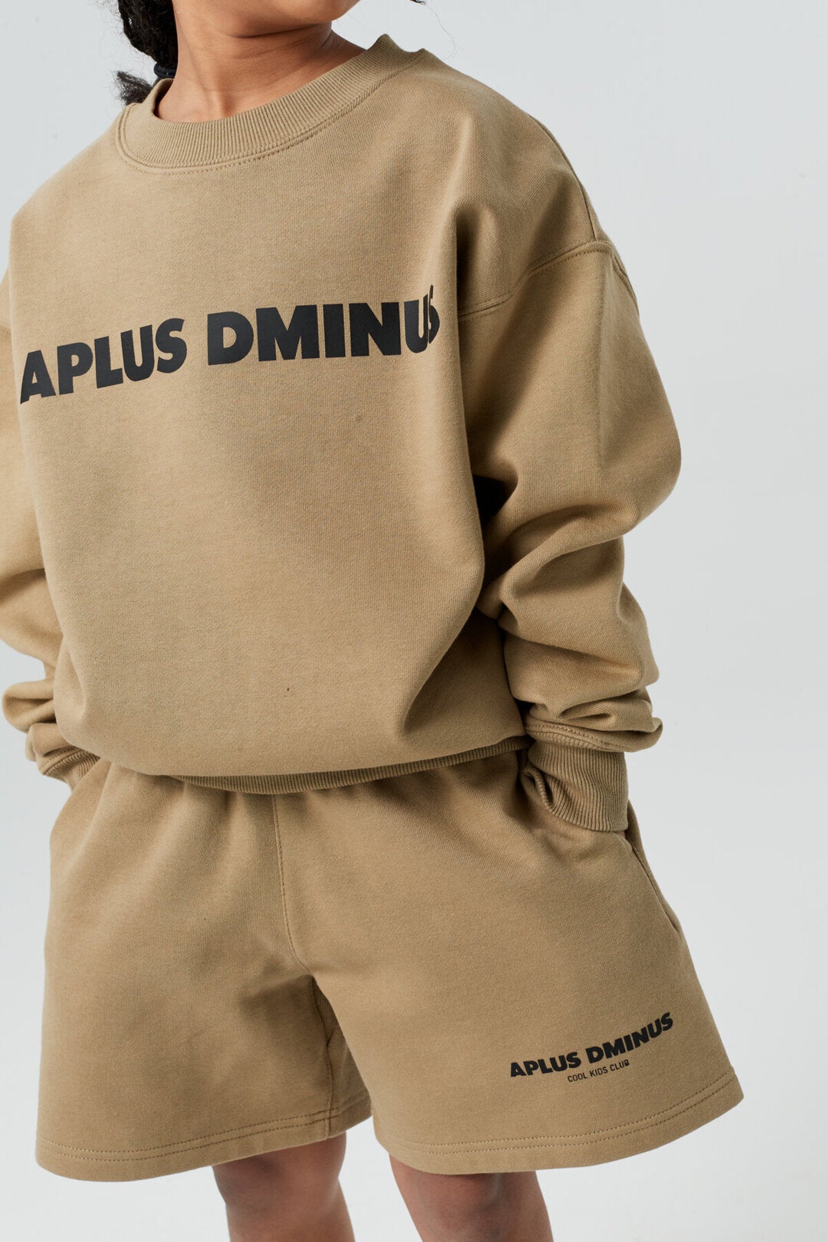 Kids APLUS DMINUS Bold Logo Crewneck Sweatshirt – Structured Thin Fleece Sports Casual Pullover