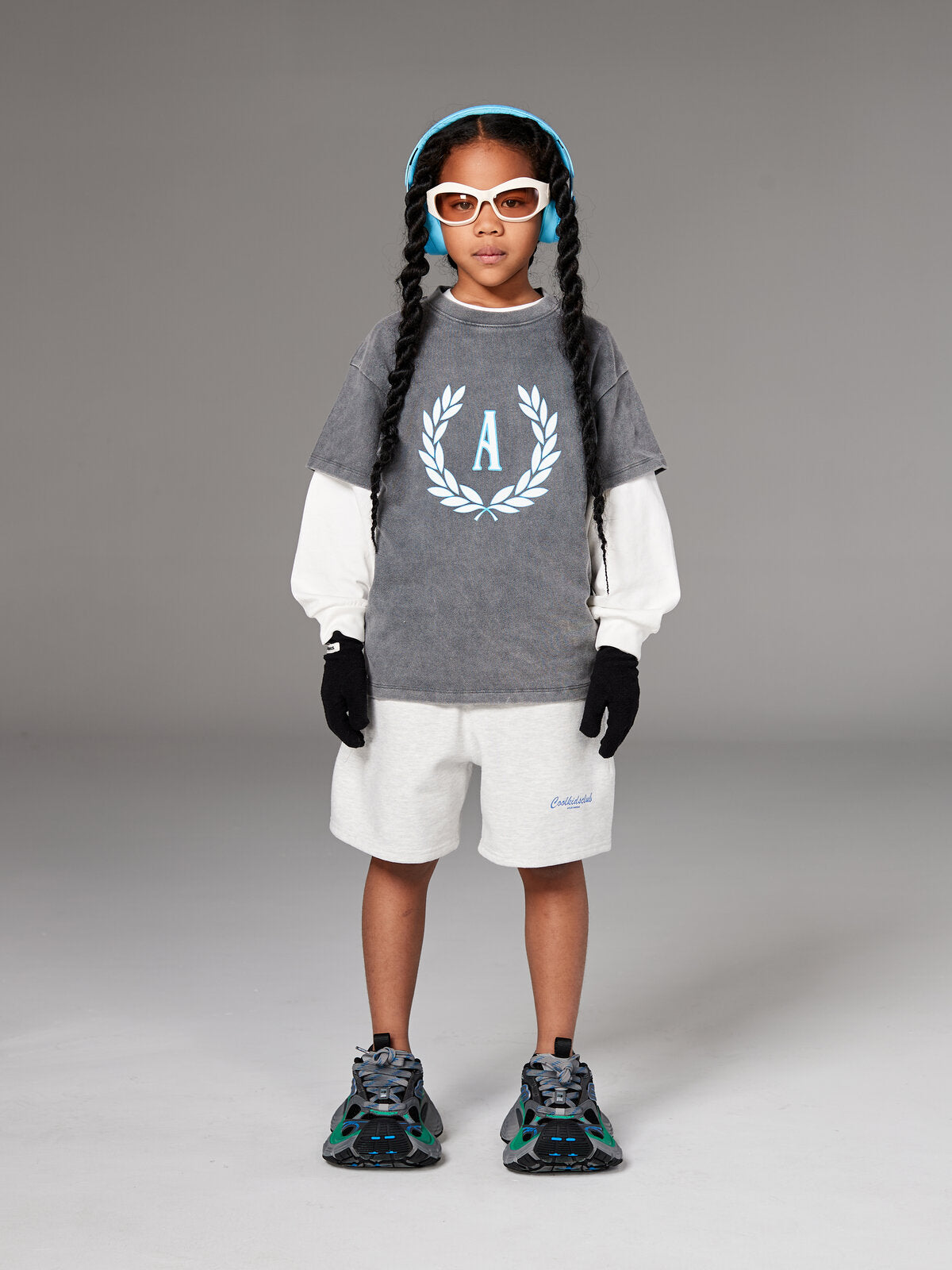 Kids APLUS DMINUS Campus Laurel Wreath Heavyweight Washed T-Shirt – 100% Cotton Boxy Fit Collegiate Crest Tee