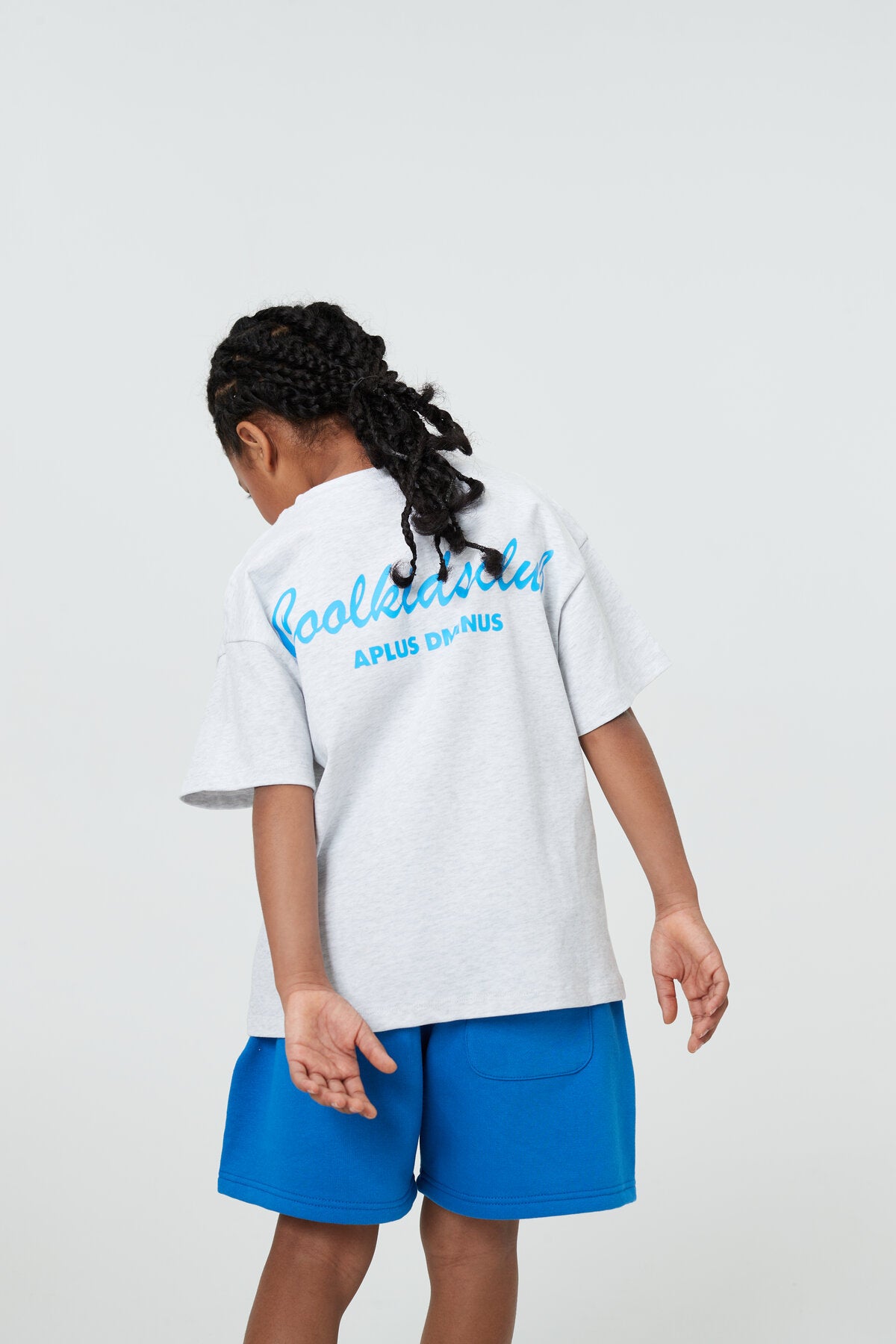 Kids APLUS DMINUS Coolkidsclub Graphic T-Shirt – 100% Cotton Boxy Fit Cursive Print Tee