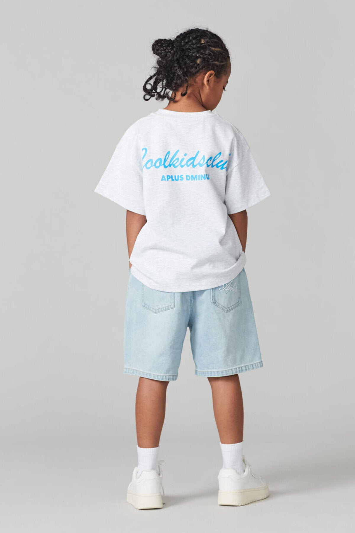 Kids APLUS DMINUS Coolkidsclub Graphic T-Shirt – 100% Cotton Boxy Fit Cursive Print Tee
