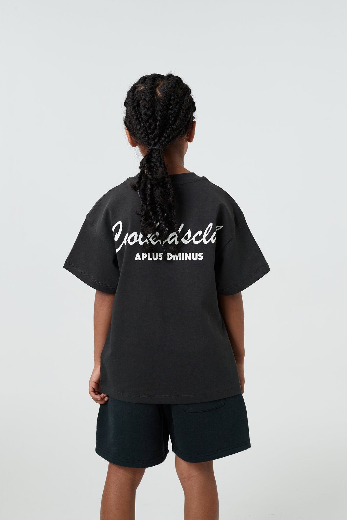Kids APLUS DMINUS Coolkidsclub Graphic T-Shirt – 100% Cotton Boxy Fit Cursive Print Tee