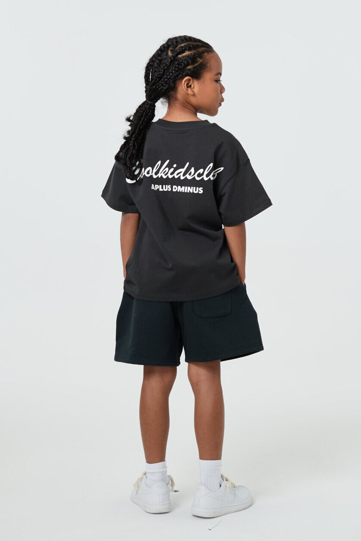 Kids APLUS DMINUS Coolkidsclub Graphic T-Shirt – 100% Cotton Boxy Fit Cursive Print Tee