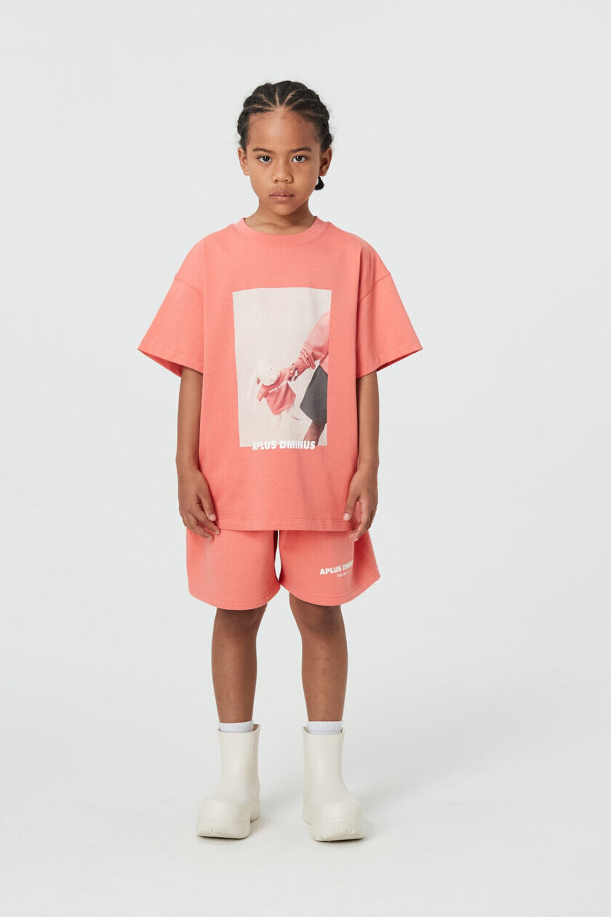 Kids APLUS DMINUS Love Mom Photo Graphic T-Shirt – 100% Cotton Boxy Fit Discharge Print Tee