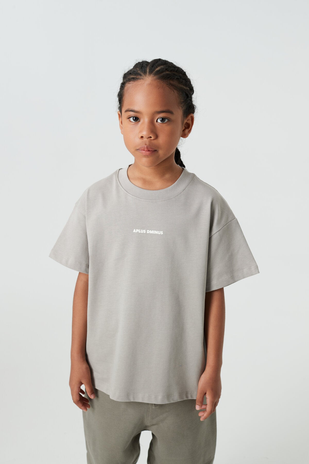 Kids APLUS DMINUS Small Logo Boxy T-Shirt – 100% Cotton Relaxed Drop-Shoulder Tee