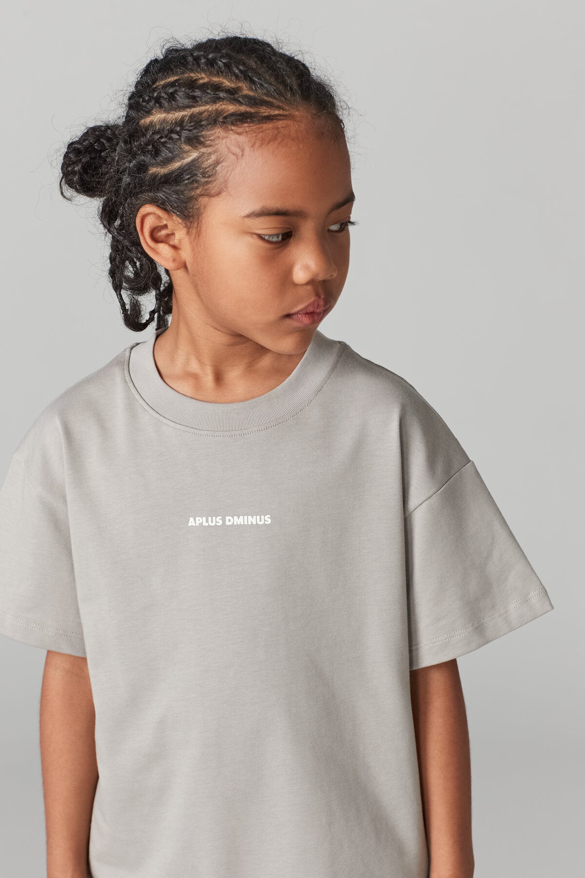 Kids APLUS DMINUS Small Logo Boxy T-Shirt – 100% Cotton Relaxed Drop-Shoulder Tee