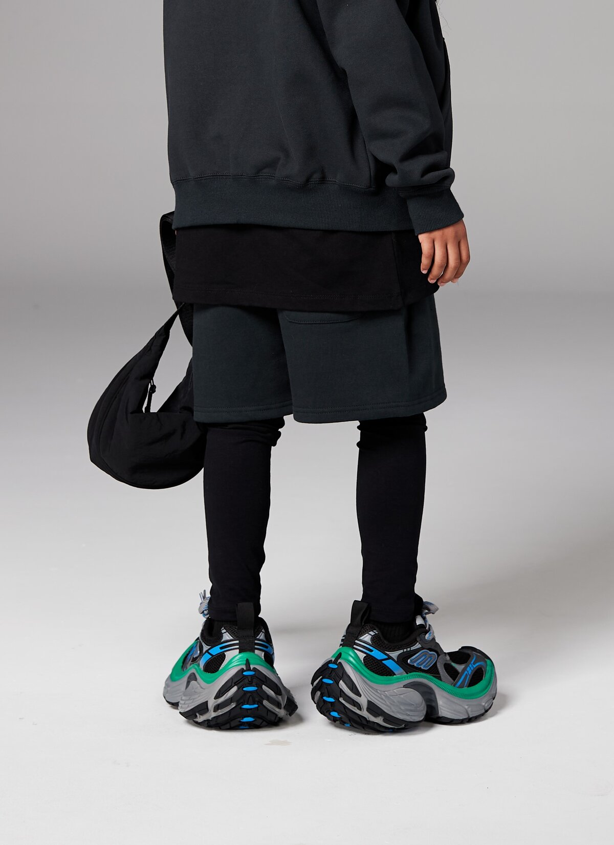 Kids APLUS DMINUS Stacked Logo Fleece Drawstring Shorts – Structured Sports Casual Sweat Shorts