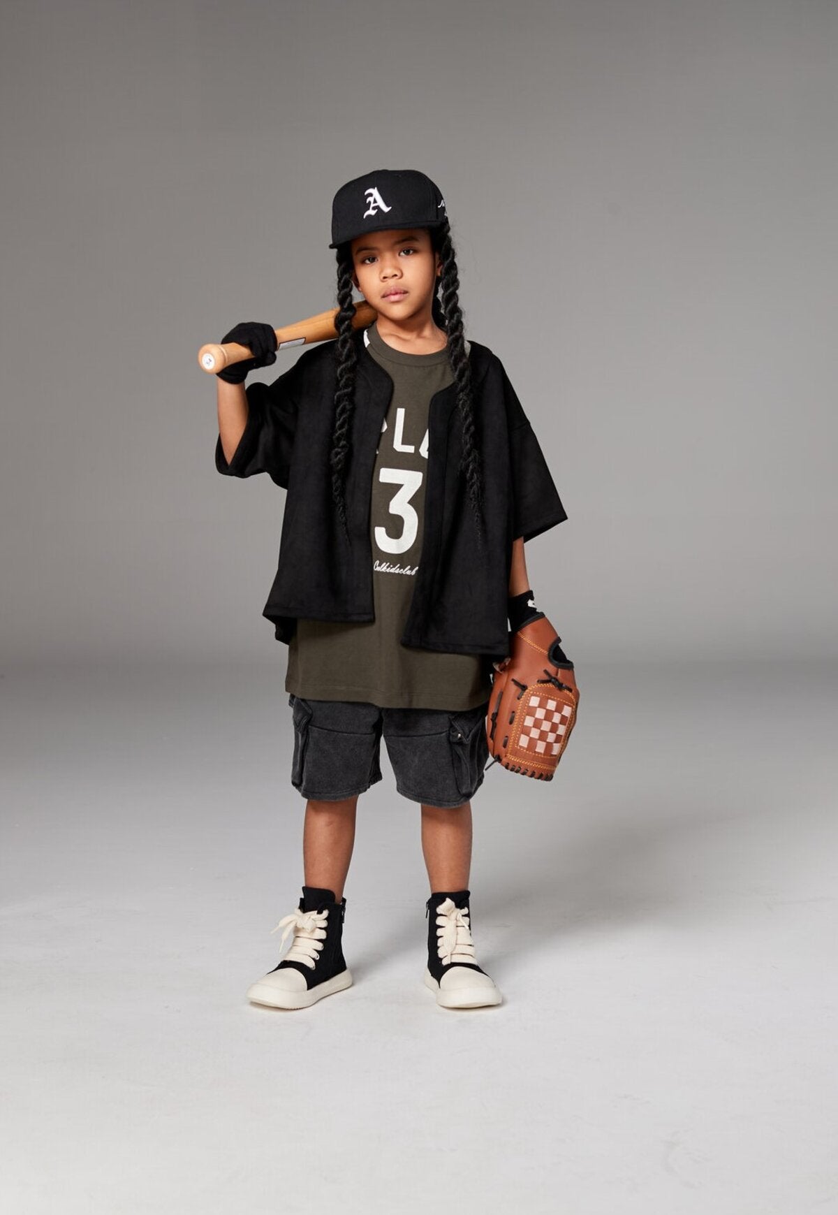 Kids APLUS DMINUS Vintage Campus Raglan T-Shirt – 100% Cotton Two-Tone Varsity Graphic Tee