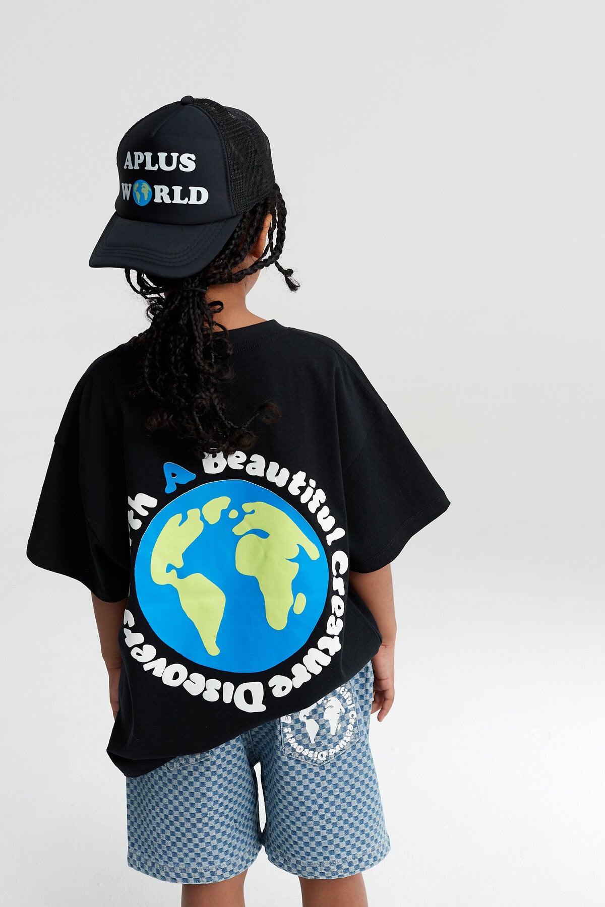 Kids APLUS Earth Globe Graphic T-Shirt – Screen-Printed Oversized Everyday Tee