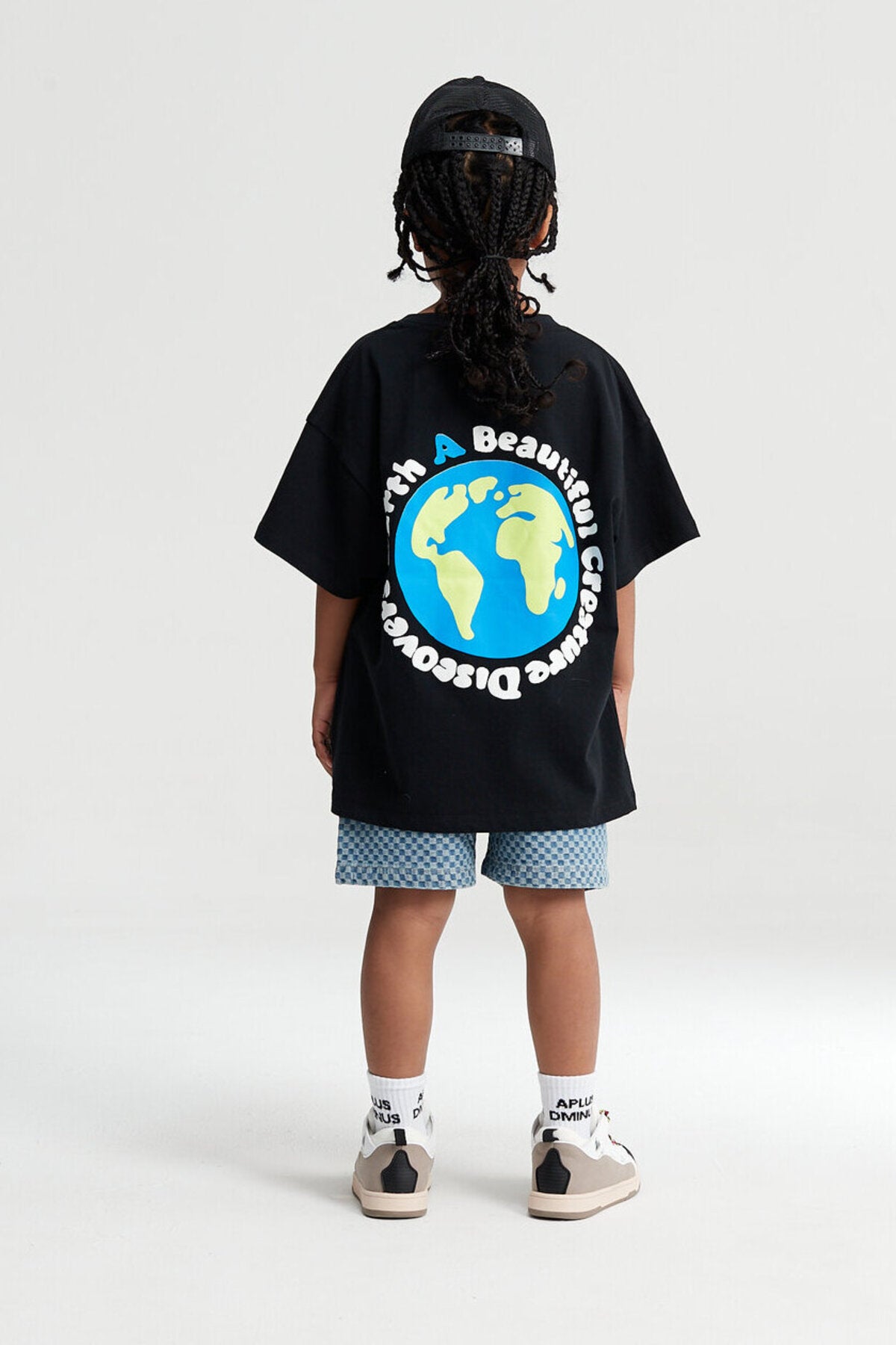 Kids APLUS Earth Globe Graphic T-Shirt – Screen-Printed Oversized Everyday Tee