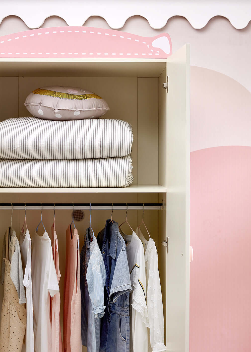 kitty cat pink wardrobe all 4