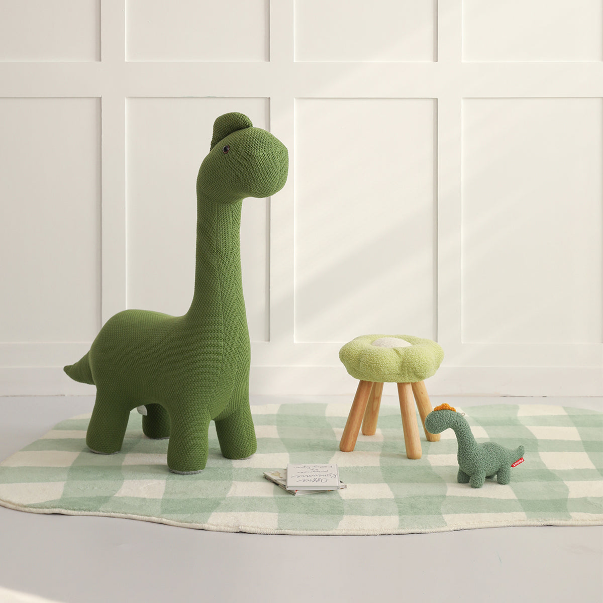 knitted green dinosaur stool all 3