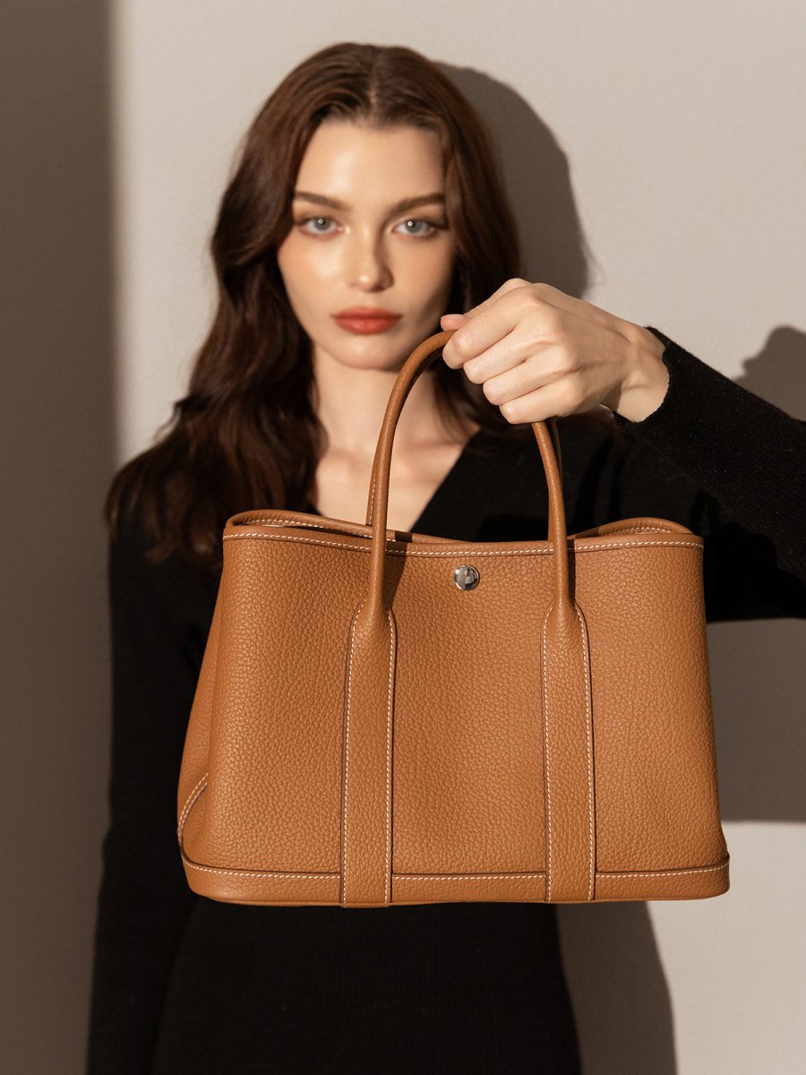 La Rochelle Pebbled Leather Top Handle Tote Bag – Structured Everyday Carryall with Contrast Stitching