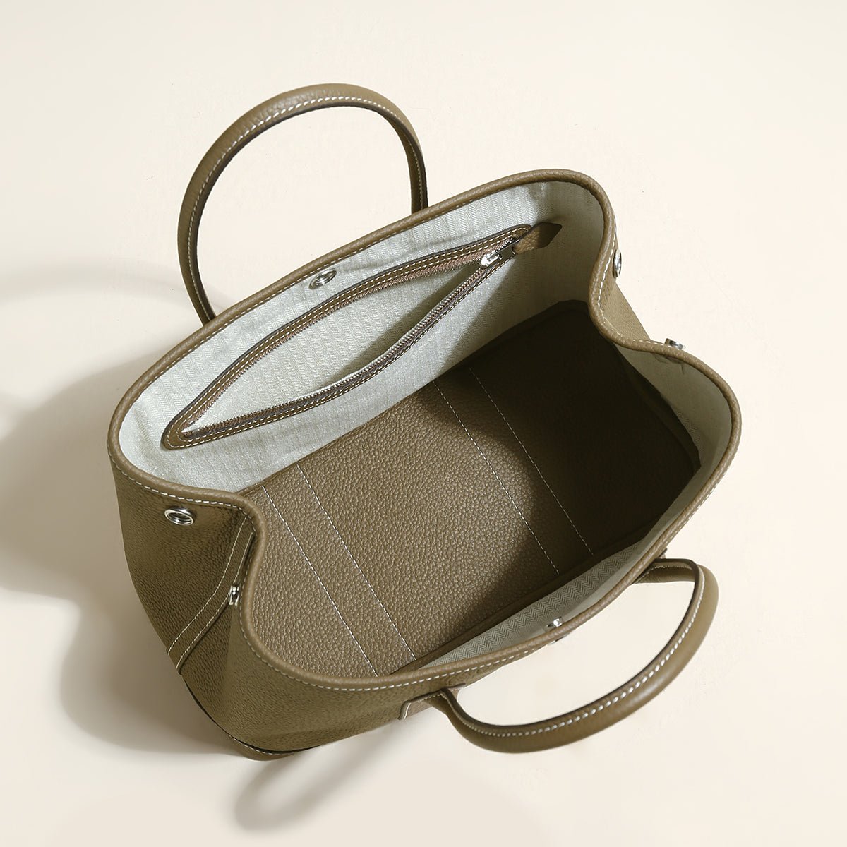La Rochelle Pebbled Leather Top Handle Tote Bag – Structured Everyday Carryall with Contrast Stitching