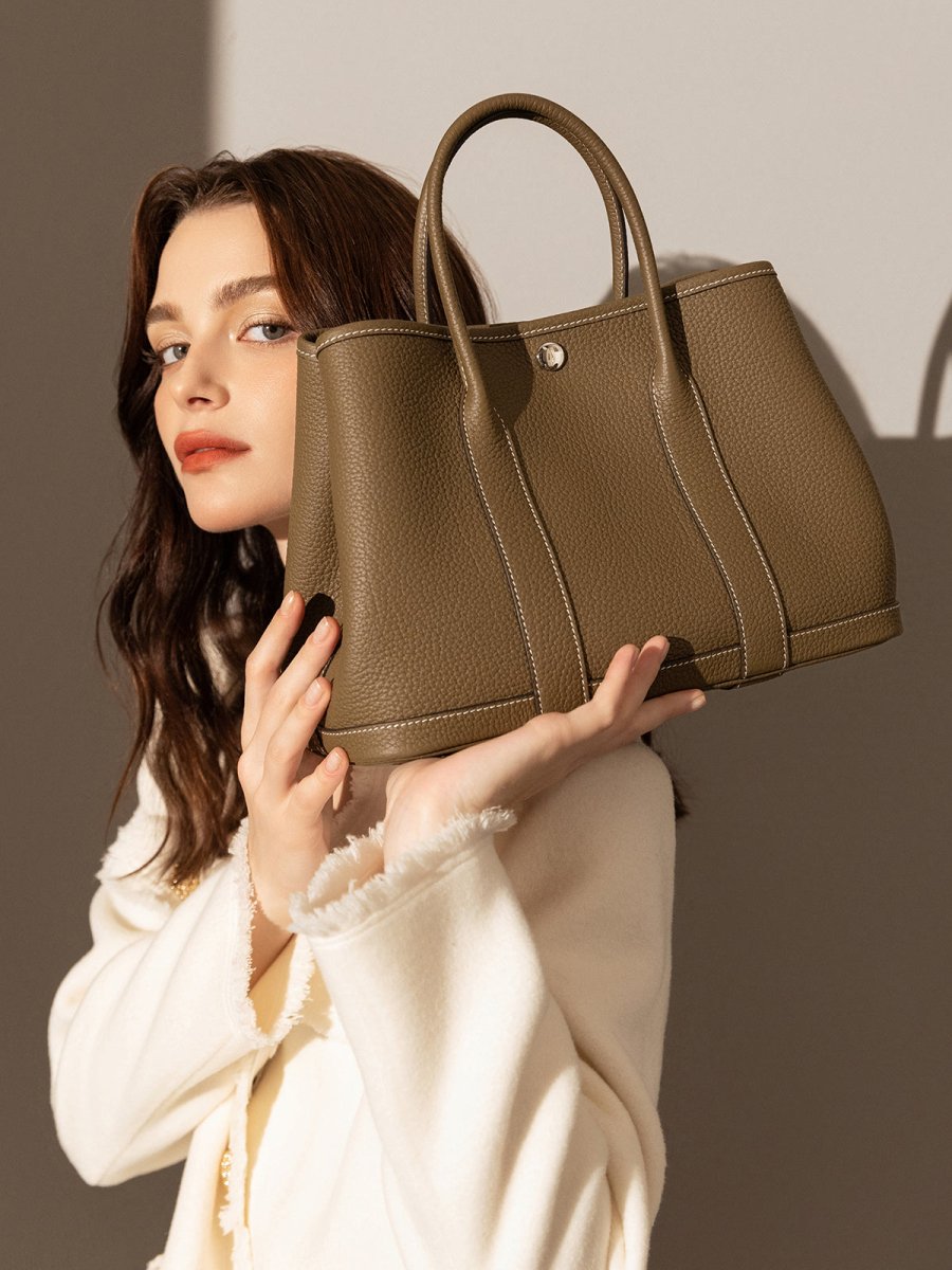 La Rochelle Pebbled Leather Top Handle Tote Bag – Structured Everyday Carryall with Contrast Stitching