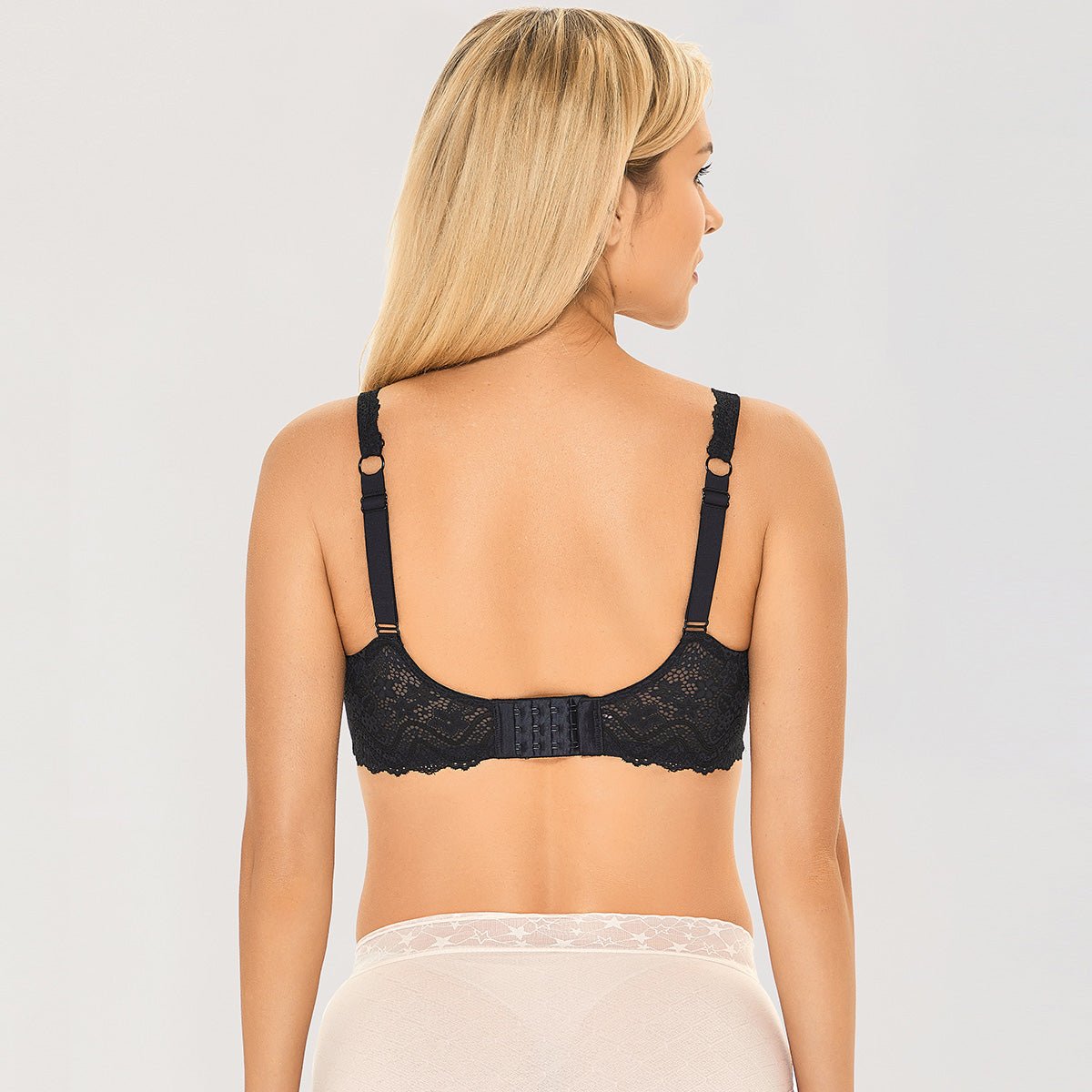 Lace Plunge Underwire Bra
