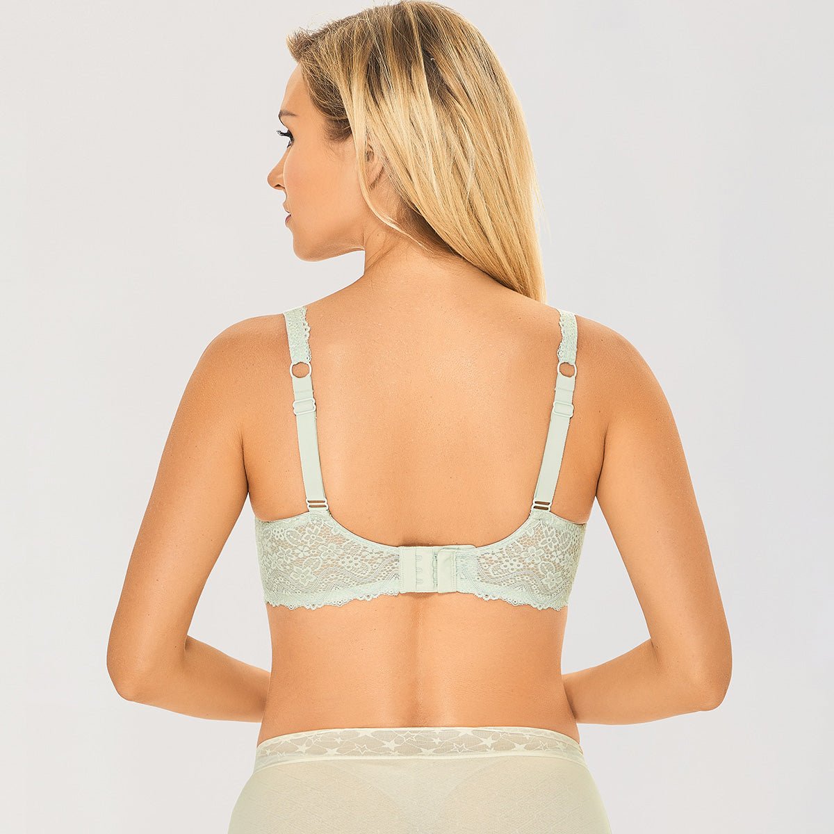 Lace Plunge Underwire Bra