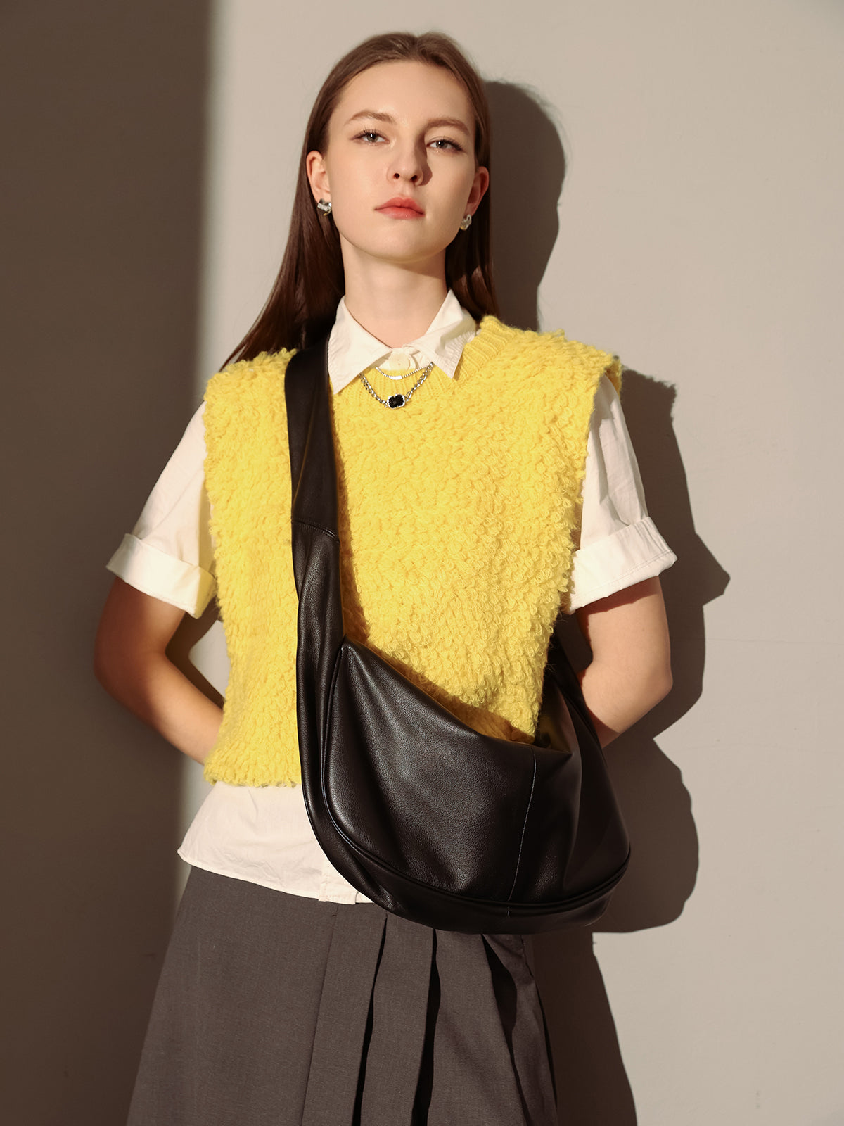 large waterproof hobo shoulder bag black 3