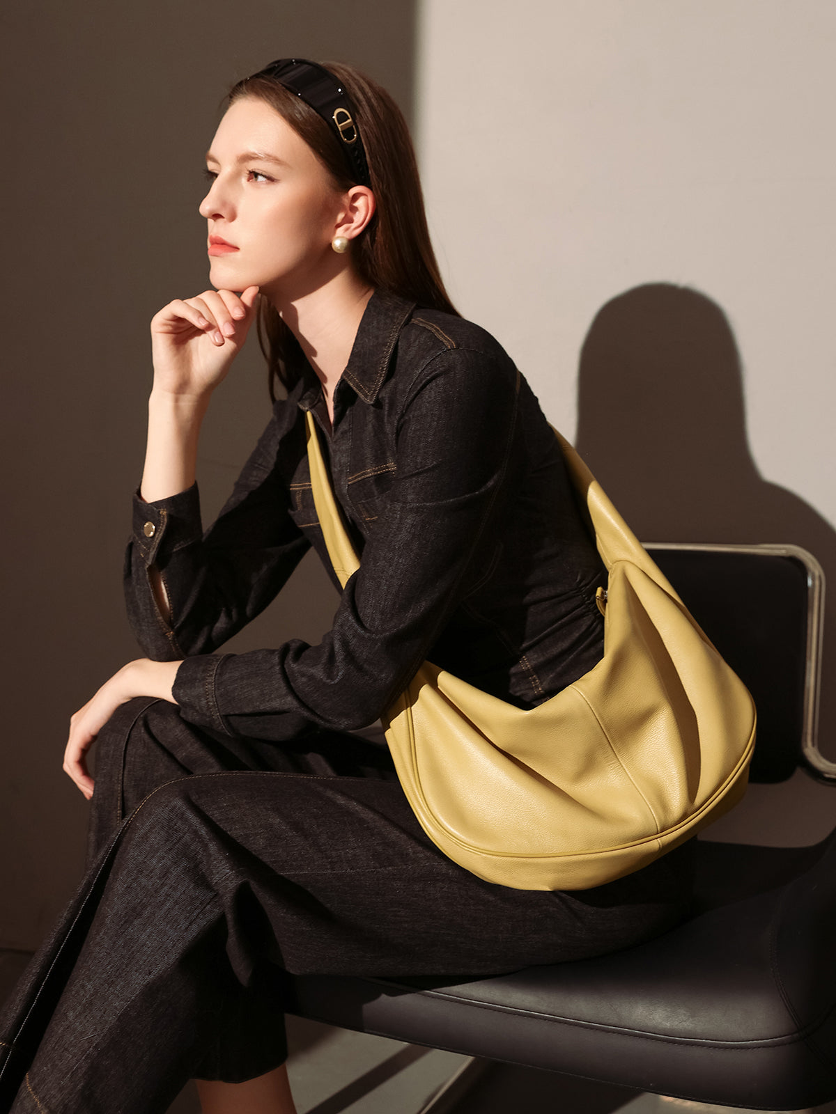 large-waterproof-hobo-shoulder-bag_yellow_6.jpg